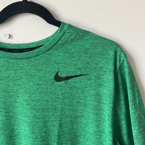 NIKE DryFit T-Shirt - Size Large - Picture 4 of 6